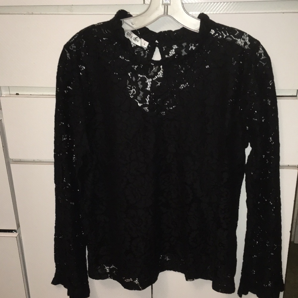 Madison black Lace top L